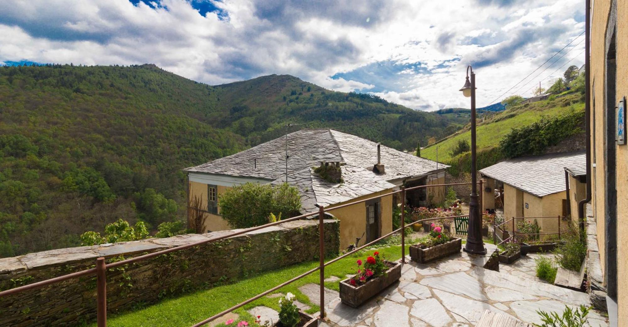 Apartamentos Rurales El Bosque De Las Vinas Boal Kültér fotó